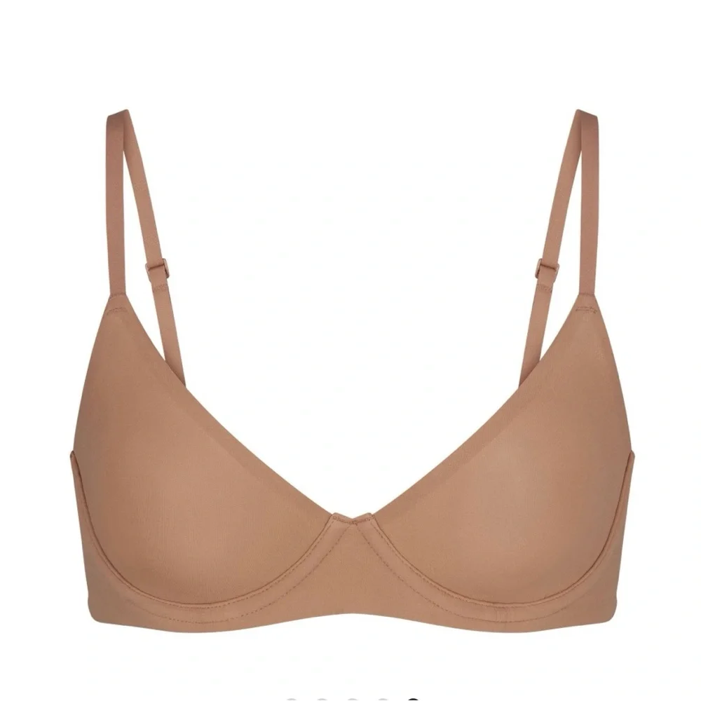 SKIMS  Fits Everybody Unlined Demi Bra Size 36‎ B - Picture 3 of 8